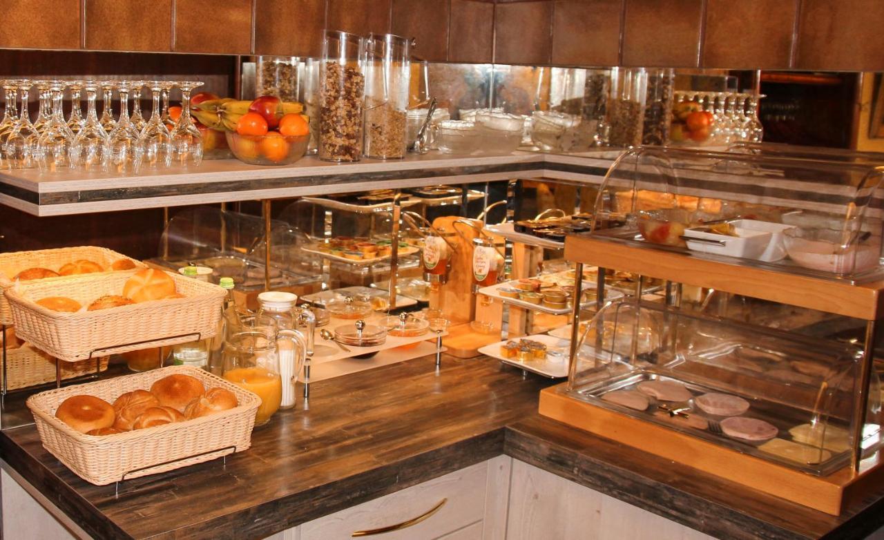 Landhotel Goldener Stern Trautskirchen Dış mekan fotoğraf