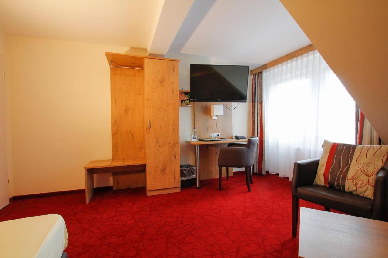 Landhotel Goldener Stern Trautskirchen Dış mekan fotoğraf
