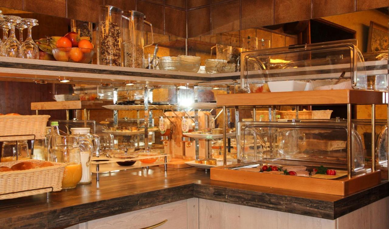 Landhotel Goldener Stern Trautskirchen Dış mekan fotoğraf