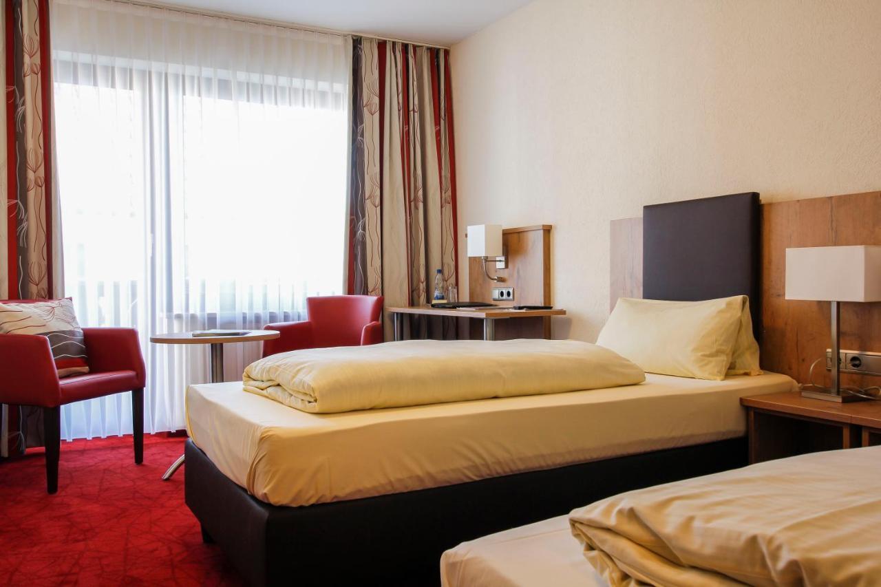 Landhotel Goldener Stern Trautskirchen Dış mekan fotoğraf