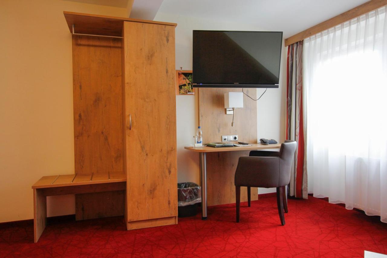 Landhotel Goldener Stern Trautskirchen Dış mekan fotoğraf